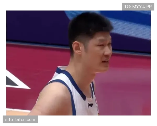 广厦迎战浙江德比战激烈 胡金秋篮板数升至历史第八位